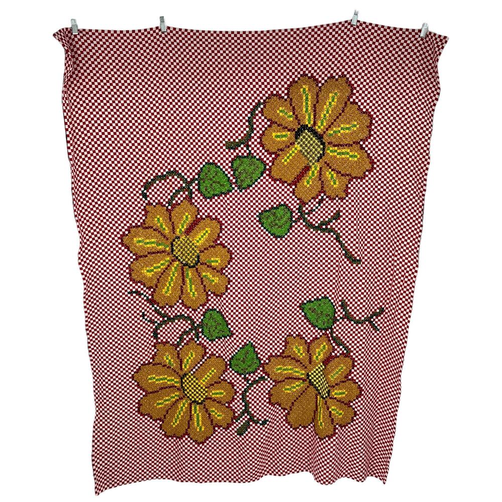 Red White Checkered Tablecloth Chicken Scratch Embroidered Sunflowers
